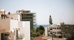 Sunrise Beach Apartments - Image 4