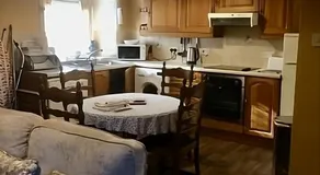 Pond Cottage - Image 2