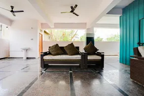 Hotel O 11 Eleven - Image 2