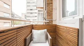 Barcelona Stadium Luxury Apartment - Image 4