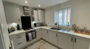 Aspen Villa, Apsley Station - Image 2