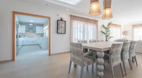 Villa con 4 camere da letto con fantastica vista sul mare e sul golf - Image 5