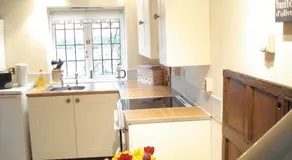 Fosbroke Cottage - Image 5