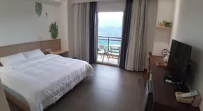 One Roll Stone Homestay - Image 2