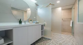 蘊慢築 茶花藝主題民宿 Yun Man Zhu Homestay - Image 2