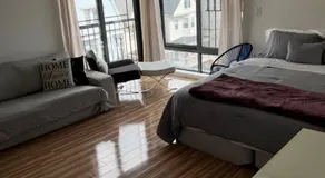 Private Suite Hudson River View - Image 2