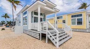 Fiesta Key RV Resort Waterfront Cottage 33 - Image 4
