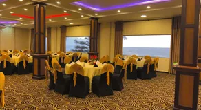Royal Oshin Hotel - Image 3