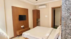 Hotel Sanskar Palace - Image 4