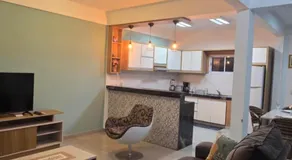 Amplia y Moderna Casa, en inmejorable ubicación - Image 2