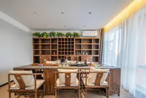 Gray Whale International Hotel (Longquan Branch) - Image 4
