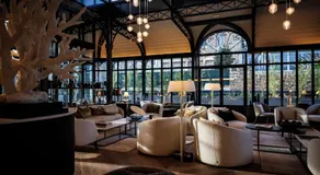 Grand Hotel de Courtoisville - Image 3