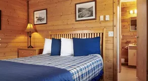 Klondike Kate's Cabins - Image 2