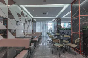Versa Hotel - Image 5