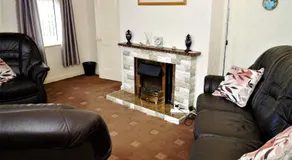 Woodhall Cottage - Image 2