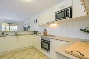 Denway House - Image 3