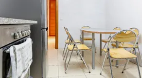Piso Amplio con parking privado l AndStay - Image 5
