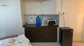 Kamil’s Studio Apartment - Image 4