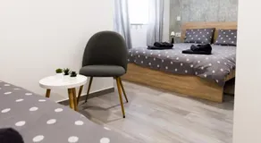Gloria Rooms - Image 2