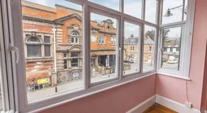 Stylish 2BR Steps from Windsor Castle and High St - By Tempstay - Image 4