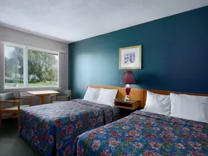 Knights Inn Kincardine - Image 2