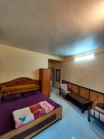 Homesome Stays - vacation space close to Mallroad - Image 2