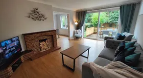 Piping Green 5 bedroom House - Image 2