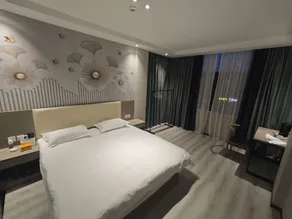 Xifengdeng Cinema Hotel - Image 2