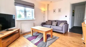 Spacious 4 Bedroom House, Old Town - Image 5