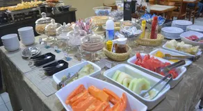 Hotel Calstar - Image 4