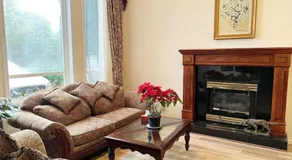 Private 2BR, 1BA with shared Kitchen in a House, Free Parking, 15 Min YVR - Image 2