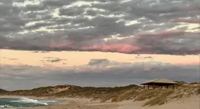 Salty Blue Beach House - Image 5