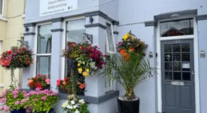 Trefoil Guest House - Image 4