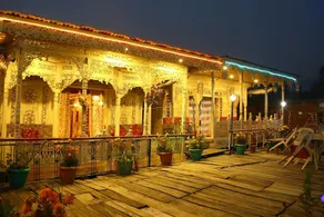 Aziz Palace - Group Of House Boats - Image 4
