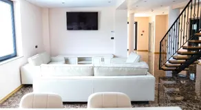 Casa 5ive - Image 2
