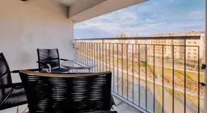  URBAN ISLAND - Riverside Apartments - Image 2