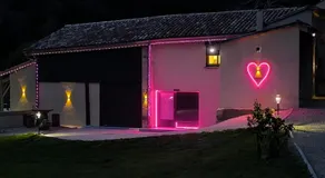 Chambre Romantique avec Spa Privé Intérieur - Image 4