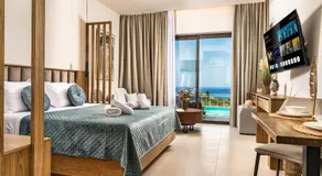 Helena's Aether Suites - Seaview & Heated Infinity Pool - Image 5