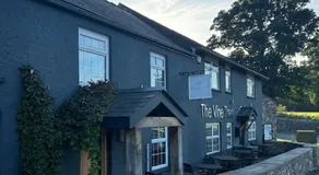 Rooms at The Vine Tree - Image 2