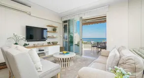 Dolphin Beach H106 - Image 2