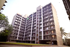 SparksFly 2BHK Service Apartment Powai - Image 3