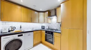 Redhill town centre apartment by Livingo - Image 2
