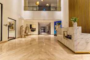 Luxor Aurum Apartments Gulberg - Image 2