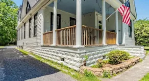 Dauphin Darling 4 Units  - Image 4