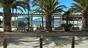 Tranquil setting - Image 3