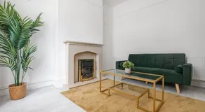 Mersey View 4 Bedroom by Liverpoollux Next To Everton Stadium - Image 4