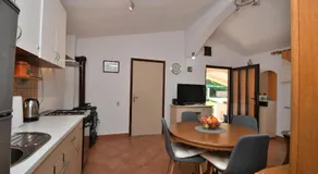House Angelina - Image 3
