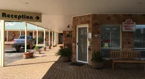 Tuckerbox Motor Inn - Image 5