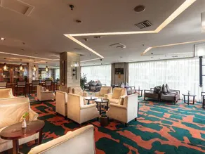 Chengdu x Langzhong Hotel (Chengdu Railway Station East Station Yinghui Road Subway Station Store) - Image 3