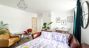 Quaint Apartment Near Tower-London Bridge and Big Ben - Image 2